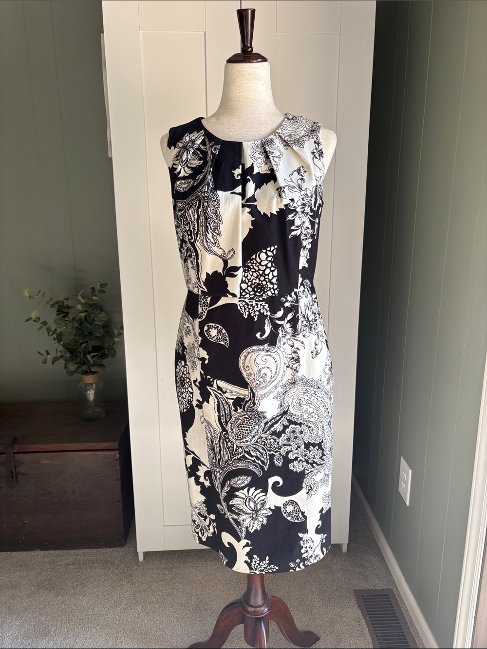 Talbots Black & White Floral Print Cotton Sheath Dress Sz 10